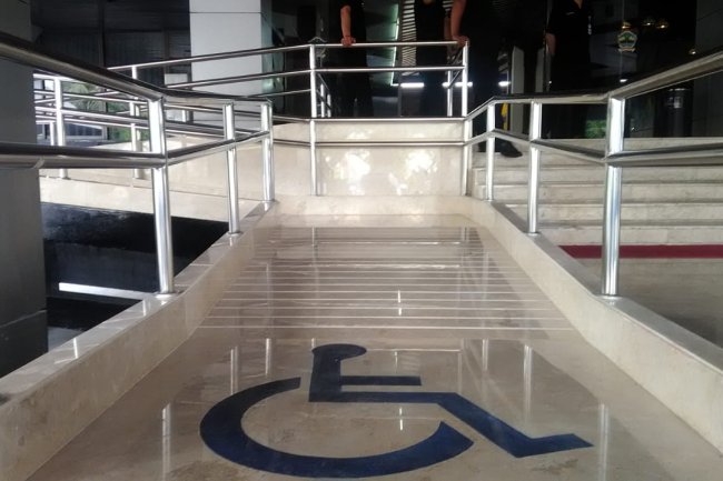 Desain Kantor yang Ramah bagi Pengguna Disabilitas