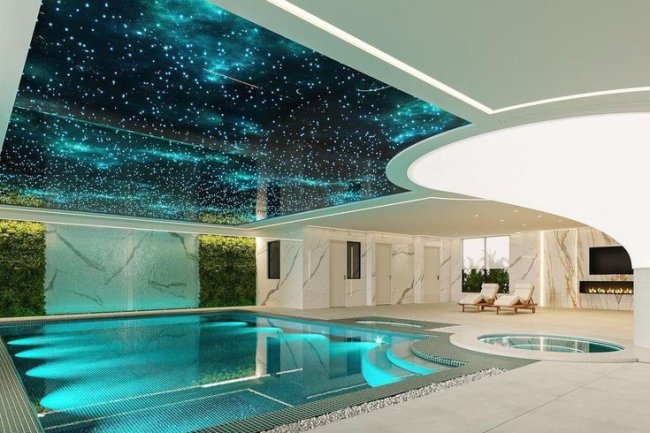 Kolam Renang dengan Pencahayaan LED: Suasana Magis di Malam Hari