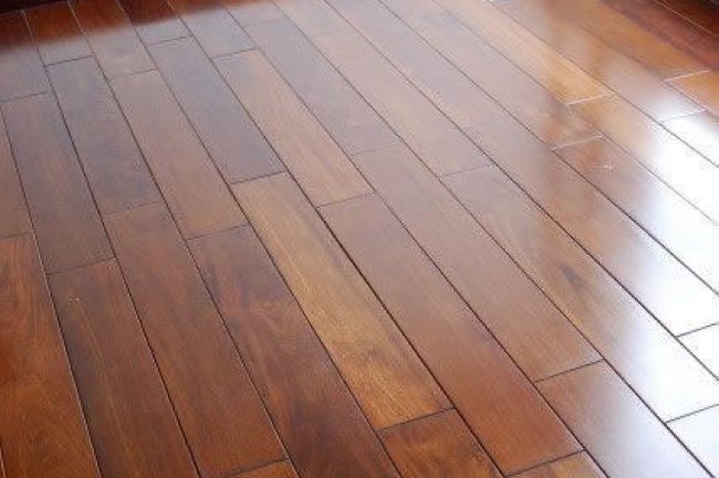 Tips Merawat Lantai Kayu agar Tahan Lama