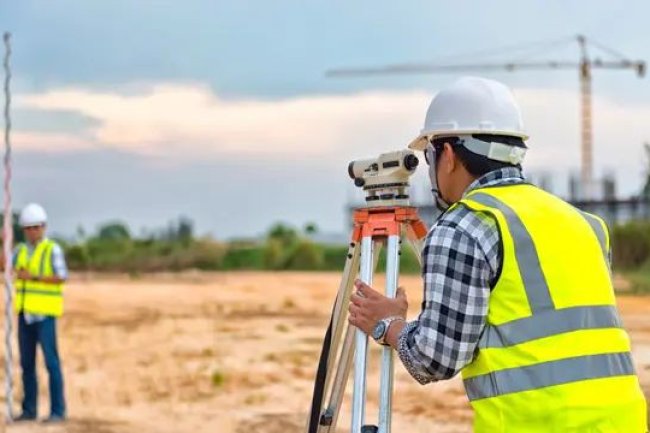 Teknik Pengukuran Topografi dalam Konstruksi