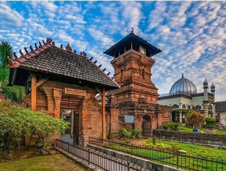 Arsitektur Islam: Kekayaan Seni dan Budaya dalam Desain